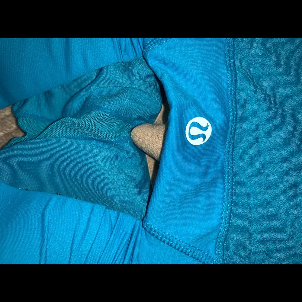 Lululemon blue tank top